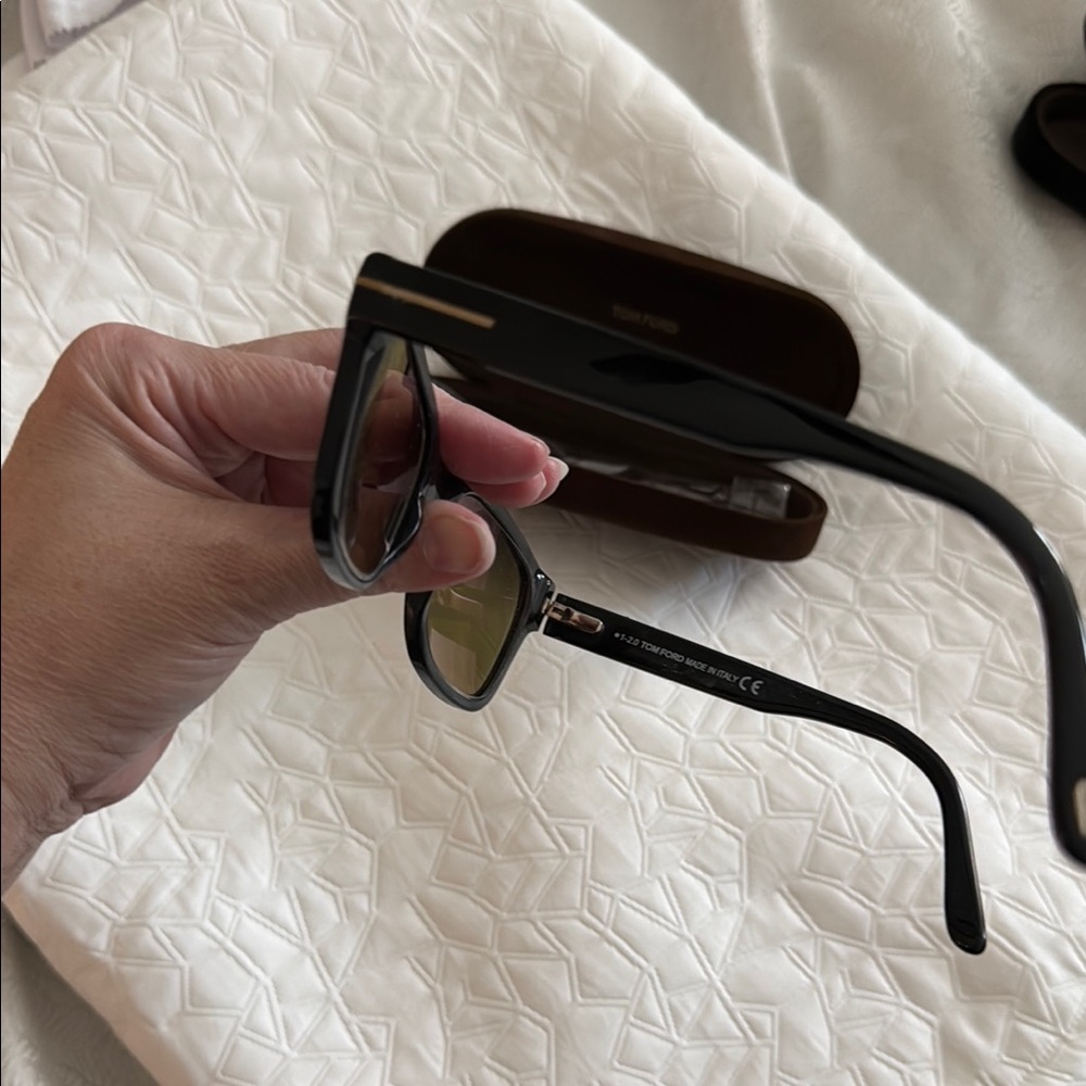 Tom Ford Black Sunglasses with Case - Picture 4 of 7
